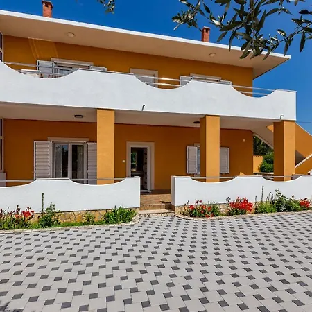 Mp Luxury With Swimming Pool Holiday home Zadar