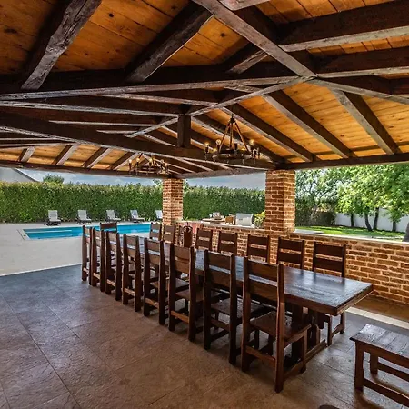 Mp Luxury With Swimming Pool Zadar