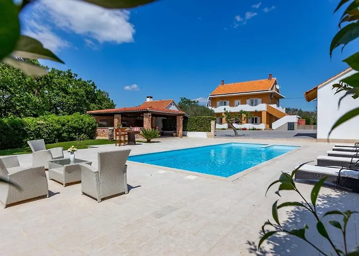 Mp Luxury With Swimming Pool Holiday home *